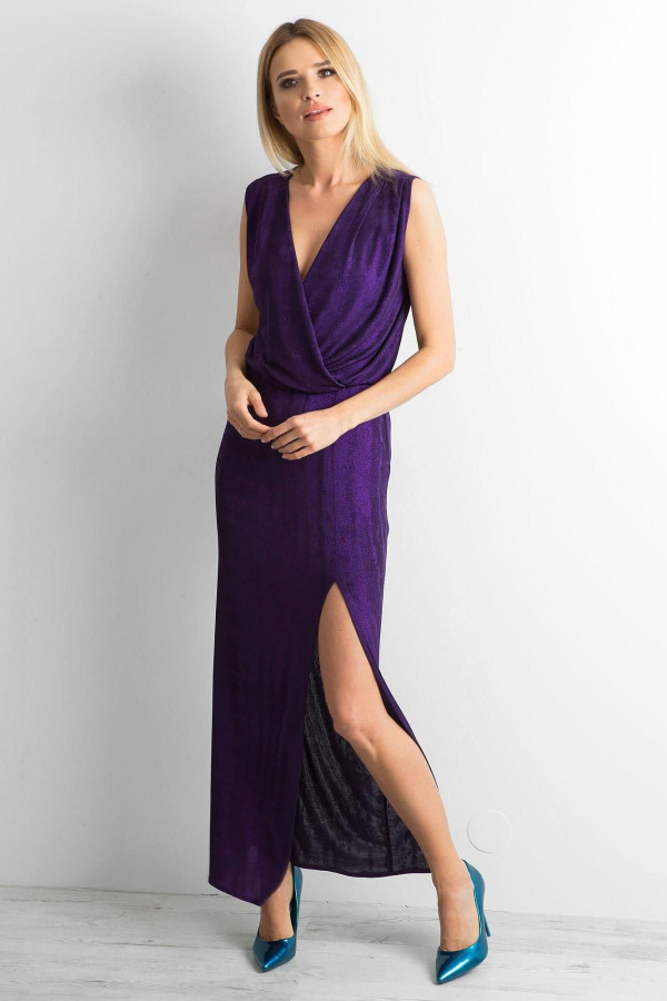 Dlhé spoločenské šaty s rozparkom model 43426 fialové
