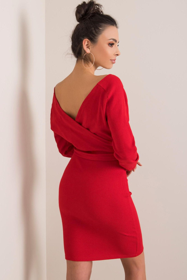Preväzové šaty Dolce z vrúbkovaného materiálu červené