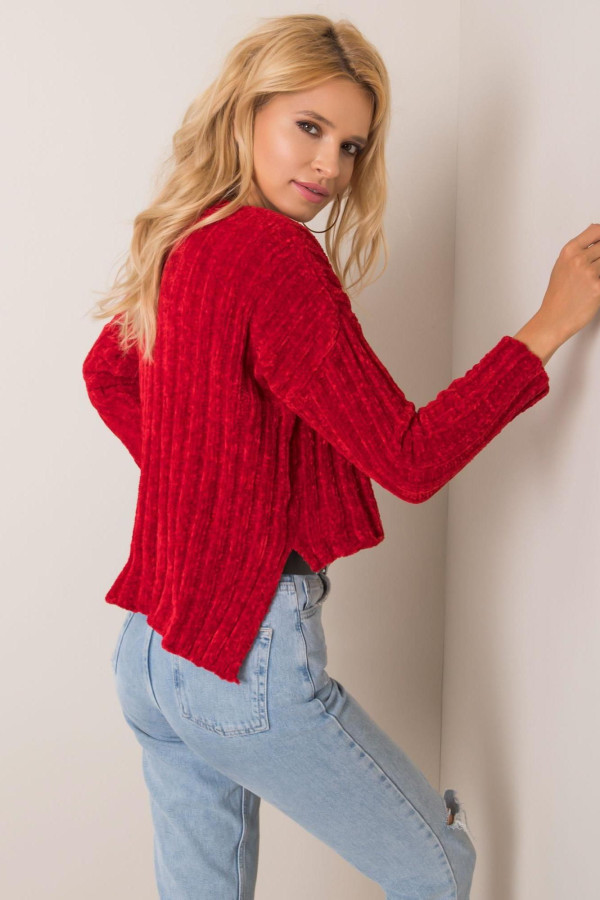 Krátky sveter Olivia s predlženou zadnou časťou červený