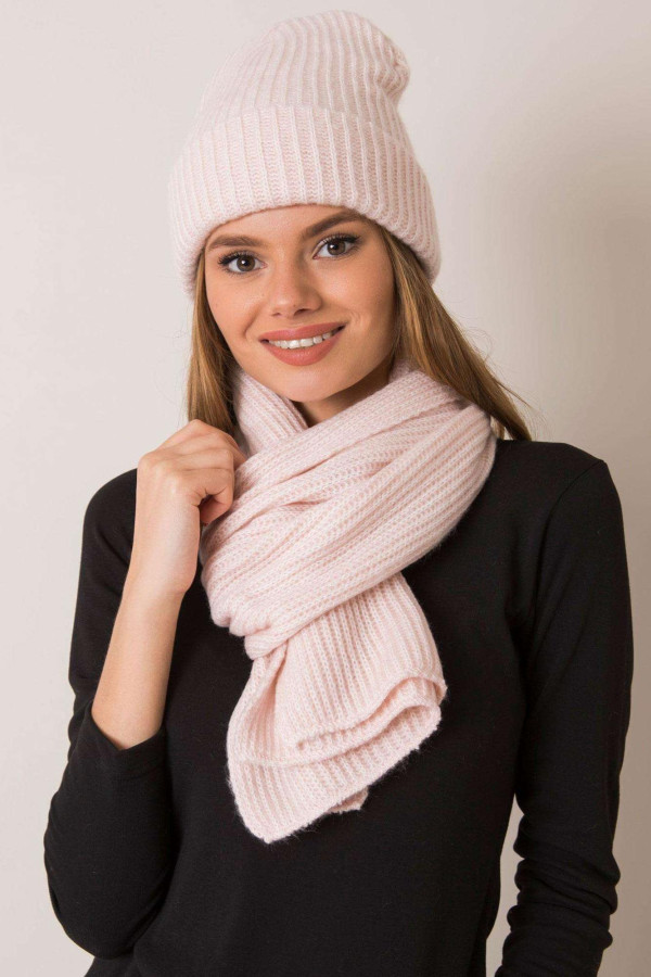 Komplet - dámska čiapka + šál model 2013 pudrovo ružový