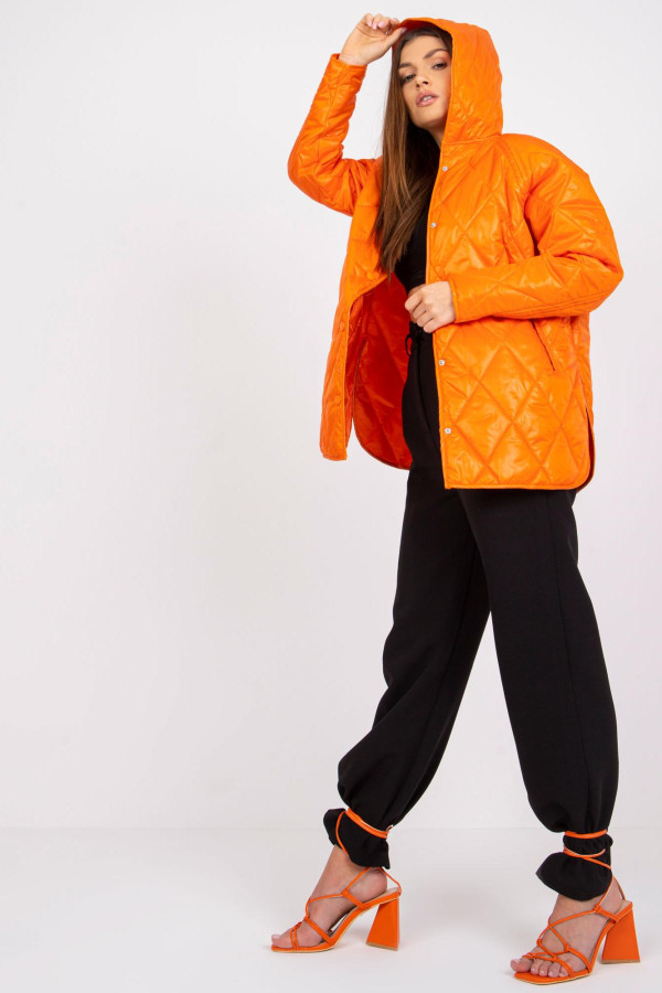 Prešívaná prechodná bunda s kapucňou Eleanor oranžová