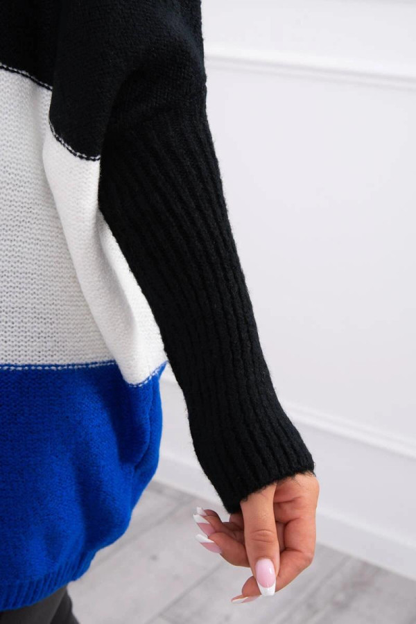 Trojfarebný sveter s kapucňou a s netopierími rukávmi čierny+ecru+kráľovská modrá