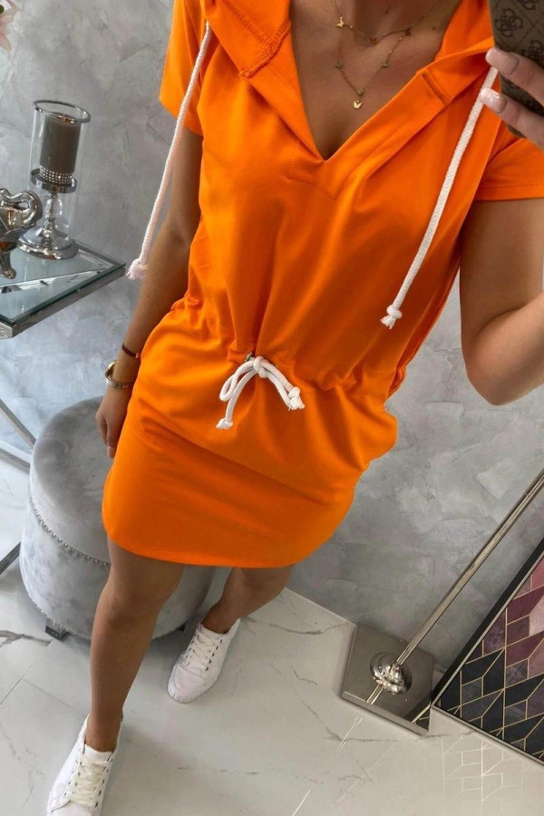 Viazané šaty s kapucňou a vreckami model 8982 oranžové