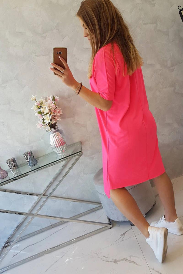 Tunikové oversize šaty model 9335 neónovo ružové