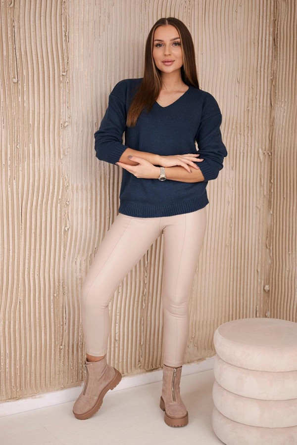 Klasický sveter s véčkovým výstrihom model 2020-15 farba džínsová