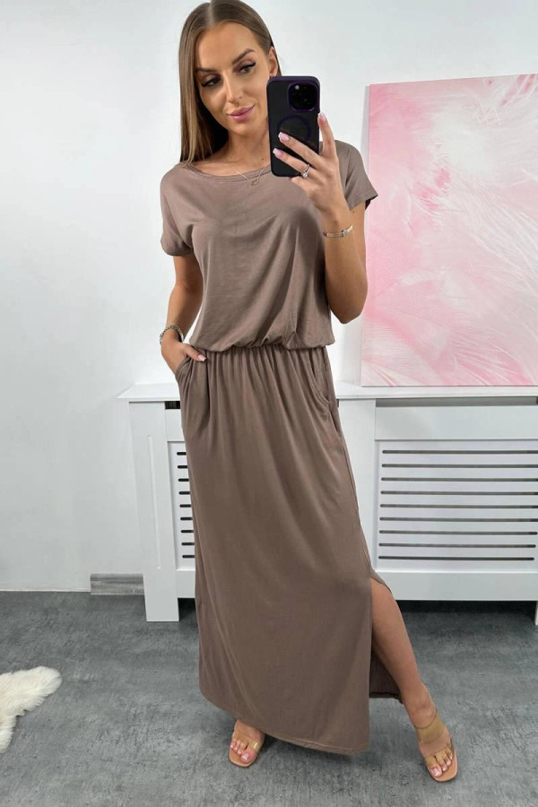 Dlhé viskózové šaty s vreckami model 9464 farba cappuccino