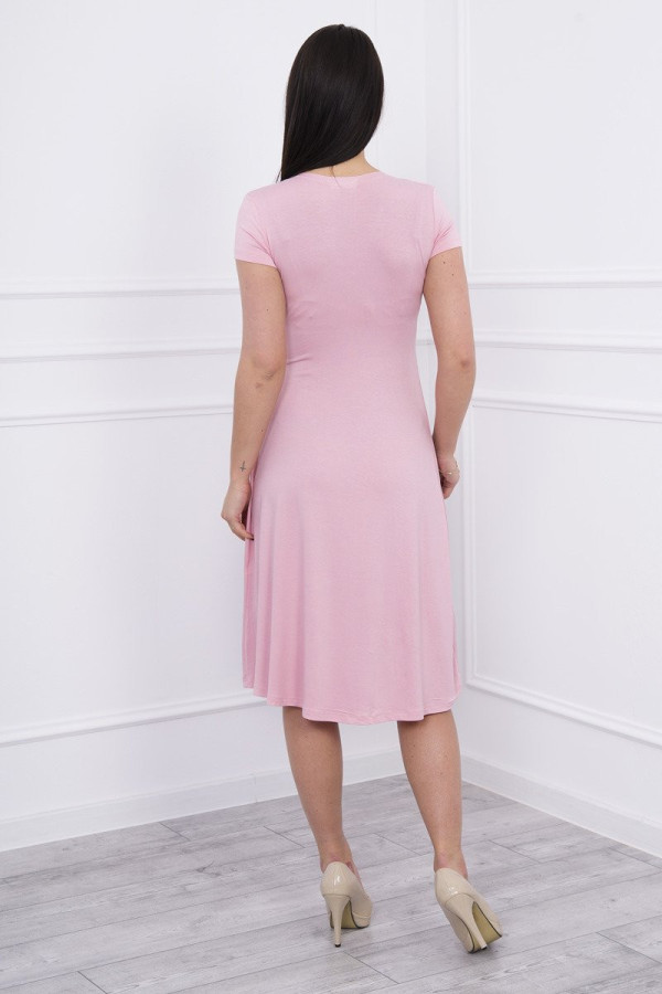 Voľné šaty s krátkym rukávom model 60942 pudrovo ružové