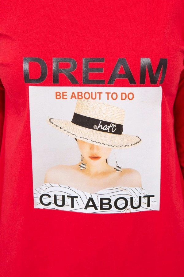 Šaty s grafikou ženy v klobúku a nápisom Dream červené