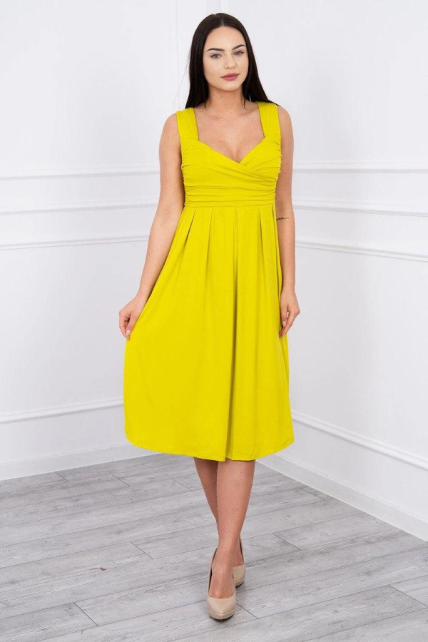 Voľné šaty so širokými ramienkami model 61063 farba kiwi