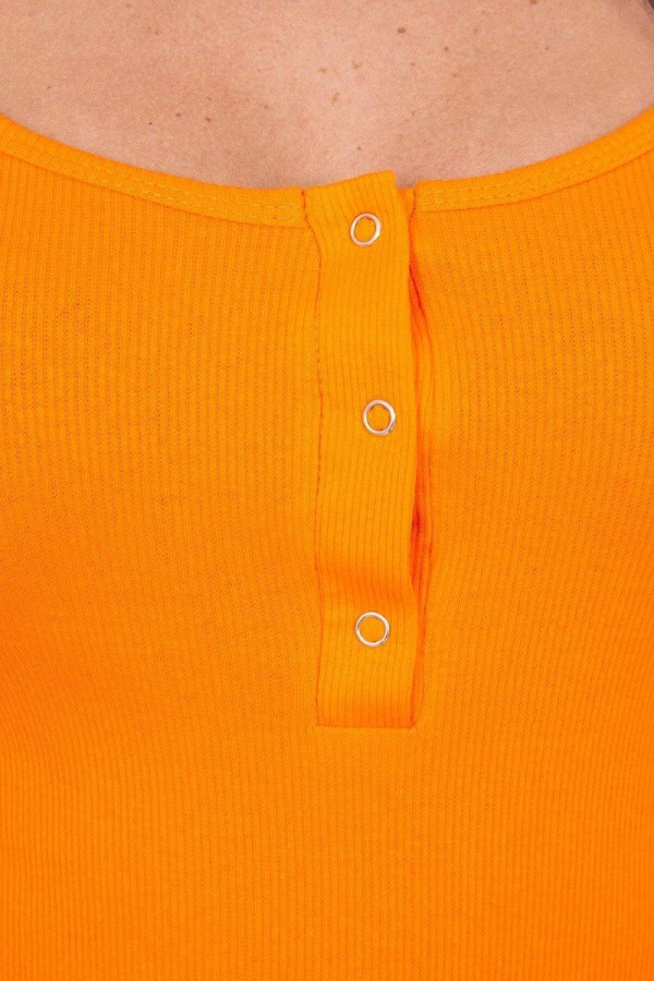 Šaty z vrúbkovaného materiálu s dekoltom so zapínaním model 8975 oranžové