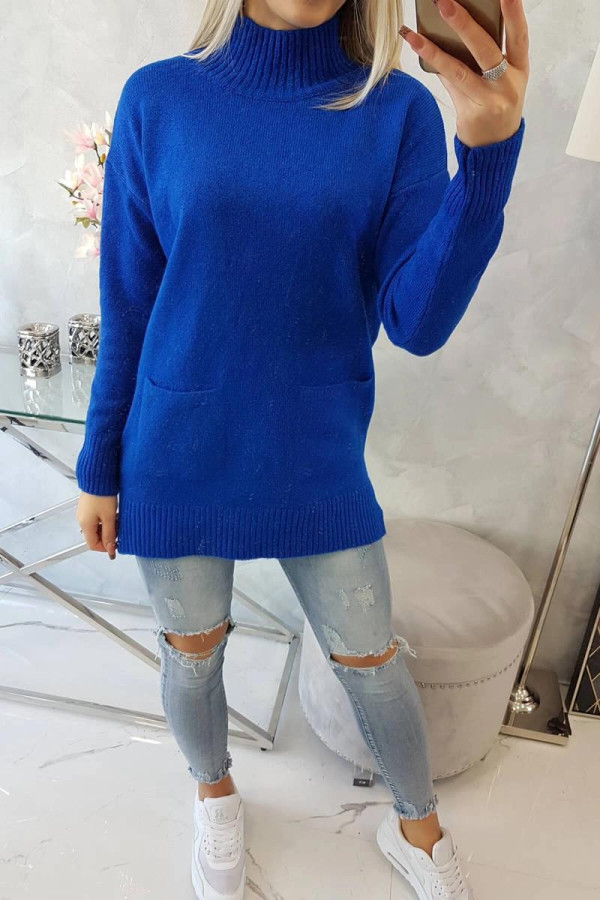 Úpletový sveter s rozparkami, vreckami a stojačikom farba kráľovská modrá