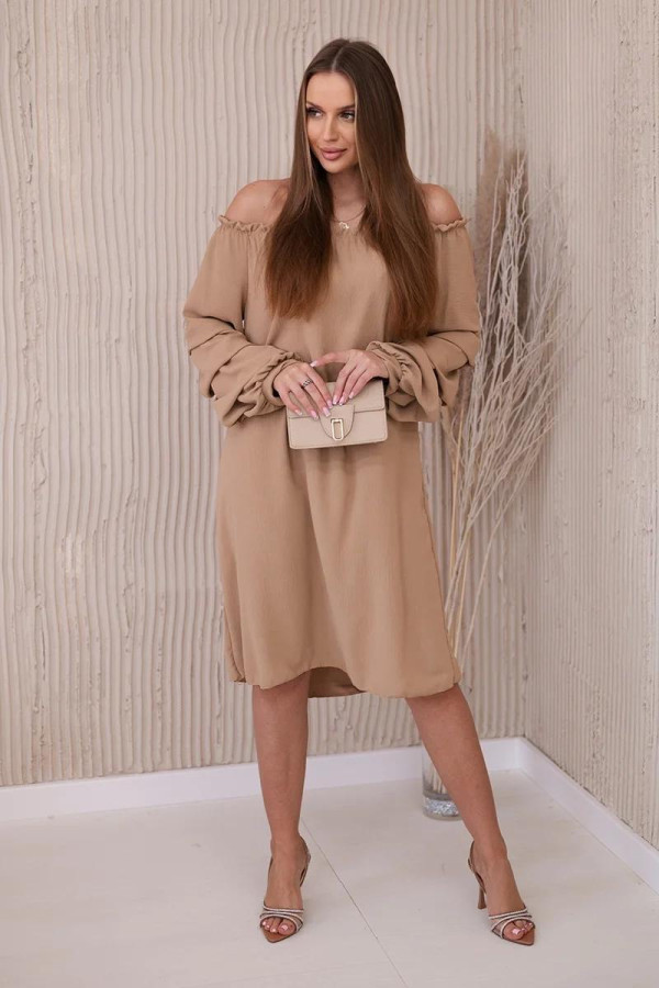 Šaty Hispánka s nariasenými rukávmi model IT-19 farba camel