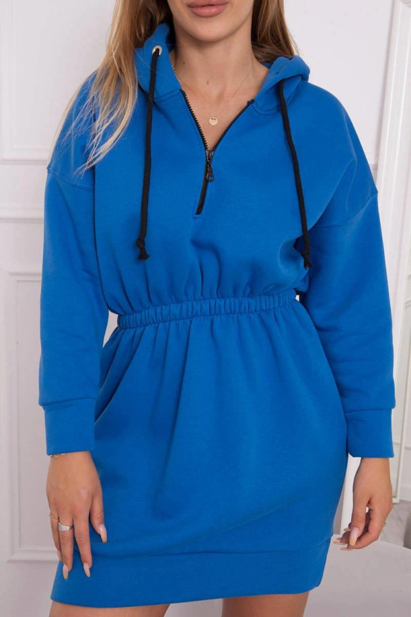 Zateplené mikinové šaty s kapucňou model 68470 farba kráľovská modrá
