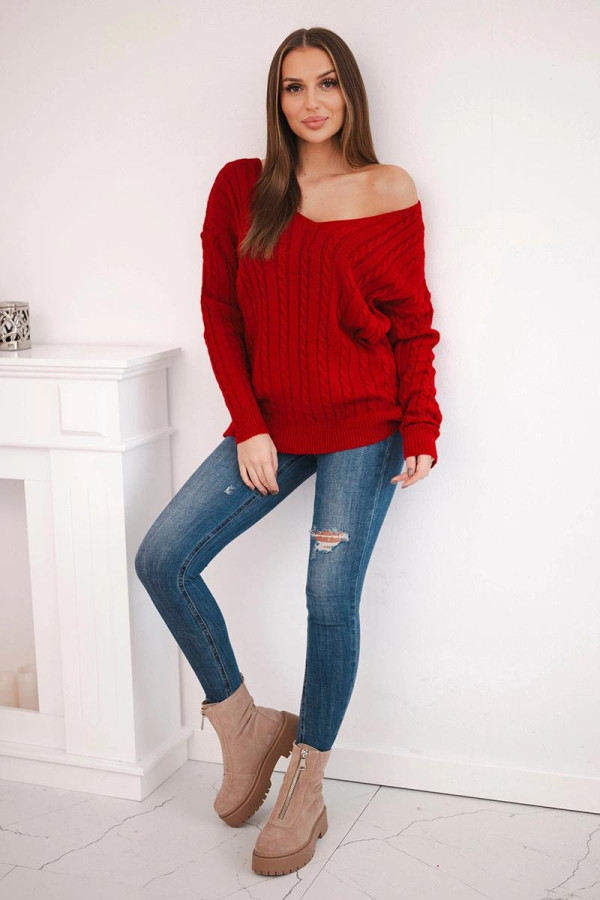 Úpletový sveter s vrkočovým vzorom a véčkovým výstrihom červený